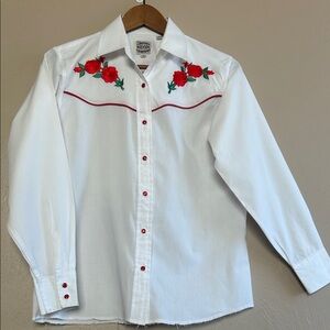 Ely Country Charmers Women’s White Western Shirt with Red Embroidery. Size Med.